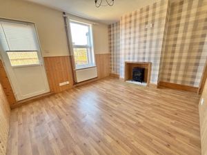 Lounge- click for photo gallery